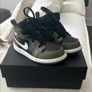 Nike Kids Black and Olive Sneakers